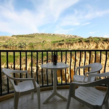 Spacious Apartment In Marsalforn, Gozo Exterior foto