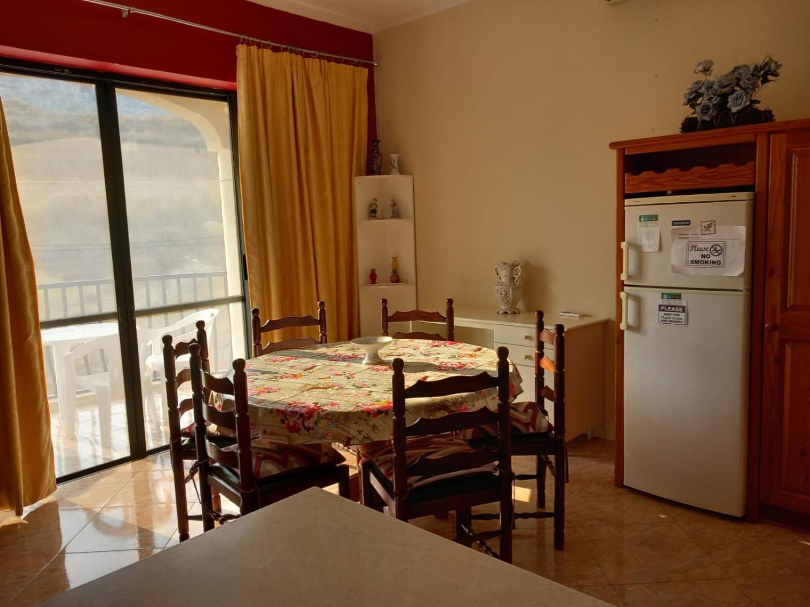 Spacious Apartment In Marsalforn, Gozo Exterior foto